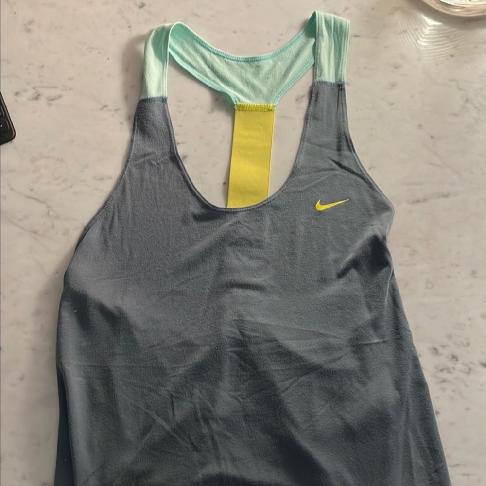 Nike tank